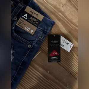 AERO jeans 00r brand new never worn skinny jeans
